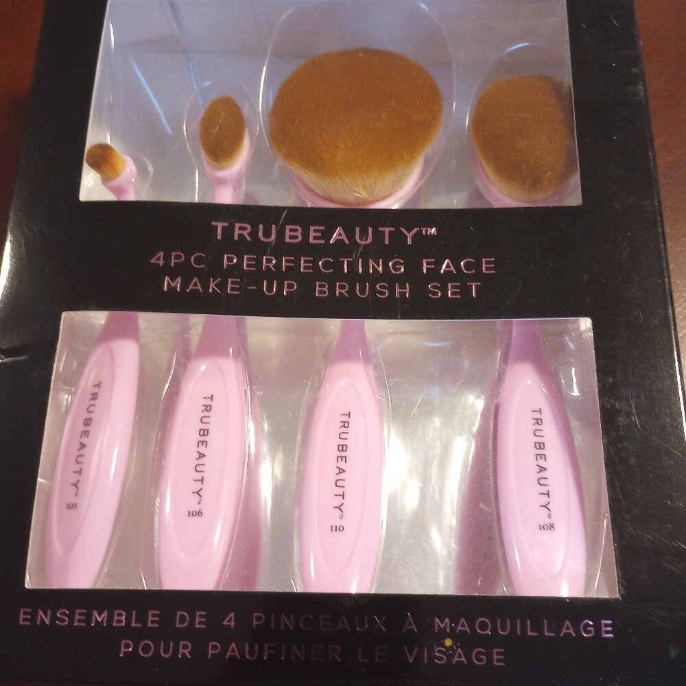 NIB/ Make-up brushes